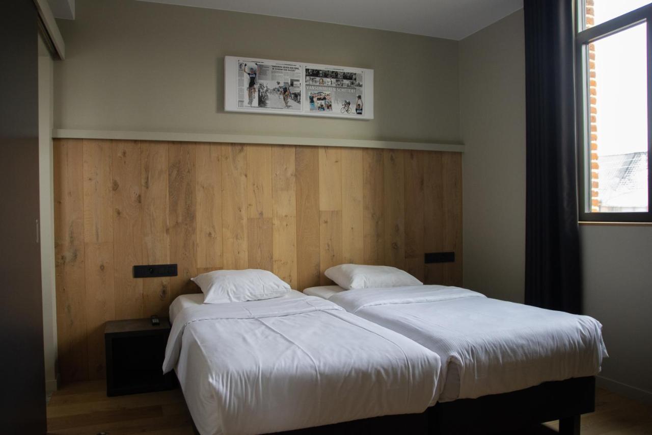 Cafe Coureur Borgloon Hotel Kültér fotó